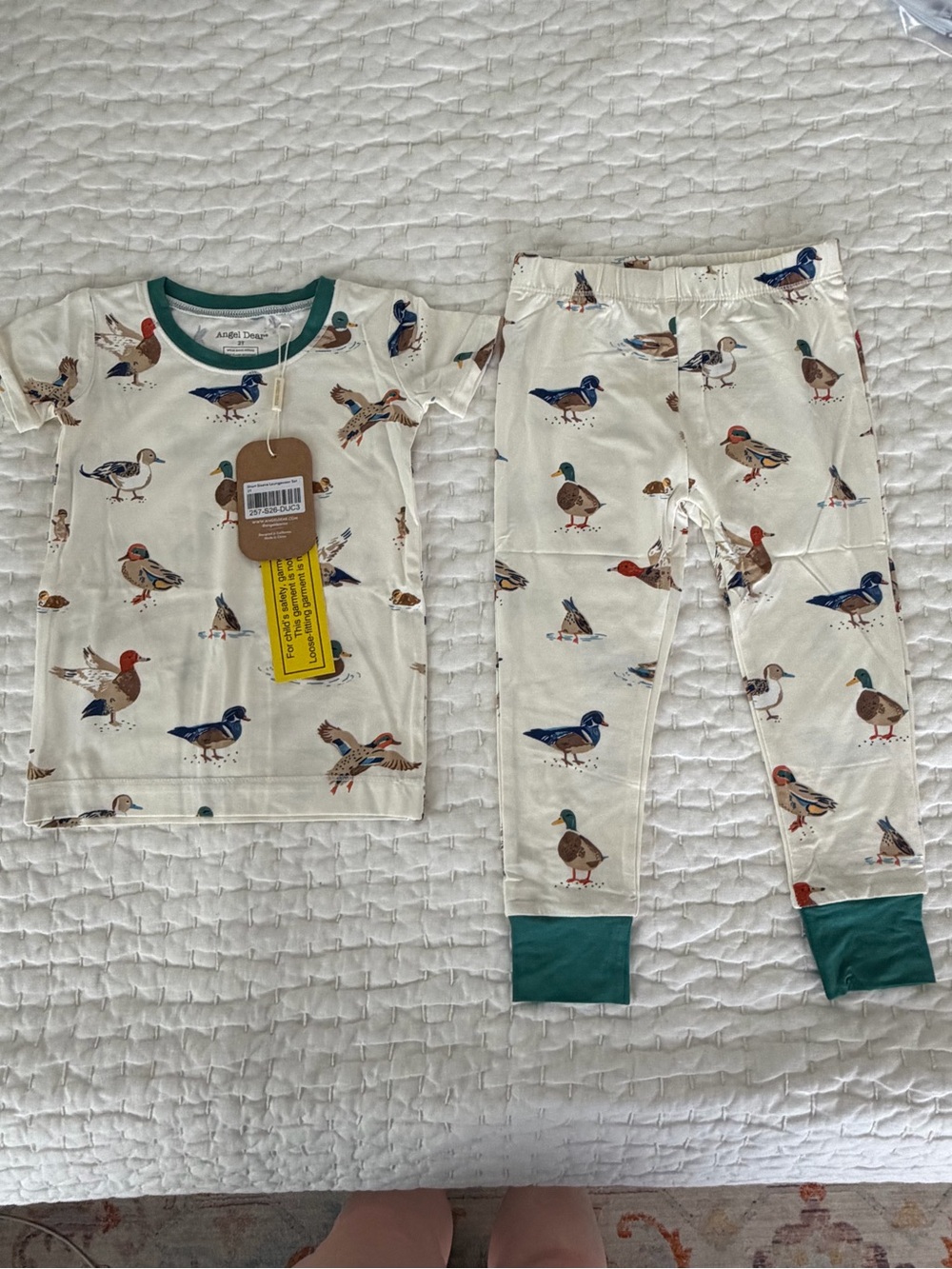 NWT Angel Dear Bamboo Duck Print Short Sleeve & Pants Set Size 2T